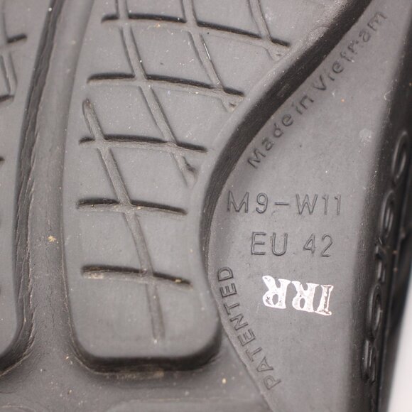 Oofos Oolala Men's 9 Women's 11 Recovery Flip Flop Thong Sandals Black - Picture 3 of 8